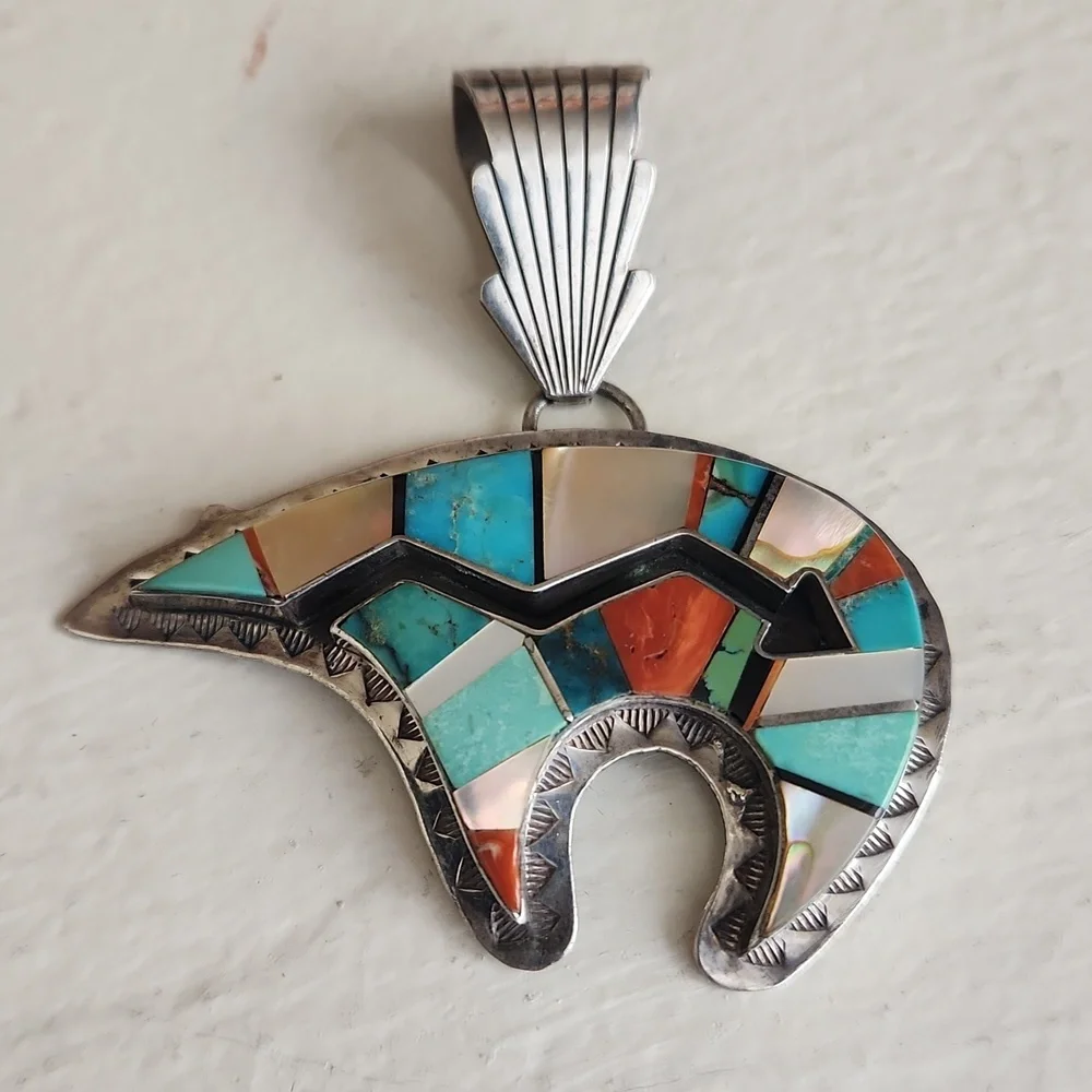 Vintage Native American Navajo Vintage Inlaid Bear Pendant by Danny Clark ππ» - Picture 2 of 13
